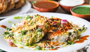 Aloo Tikki Chaat
